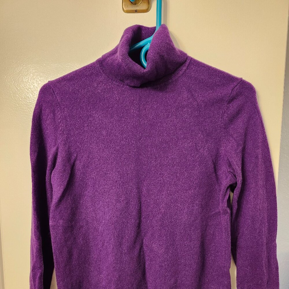 Talbots Pure Cashmere Purple Turtleneck - Large - EUC